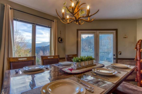 Tree Tops by HoneyBear Cabins 3BR 4BA Sleeps 10